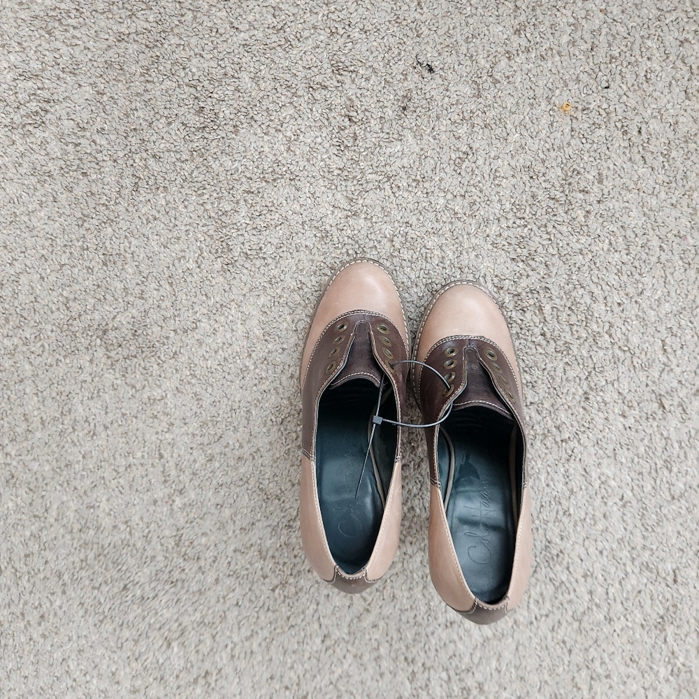 Shoes - Picture 2 of 3